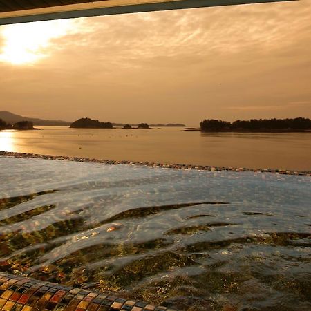 Uminoyasuragi Hotel Ryugu Kami Amakusa Bagian luar foto